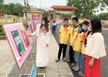 Hàng nghìn học sinh tham gia ngày sách và văn hóa đọc Việt Nam