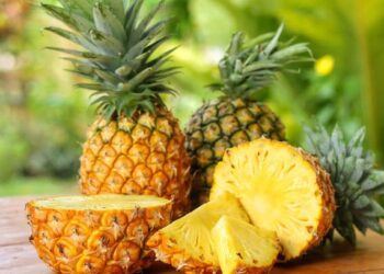 Ai không nên ăn dứa?