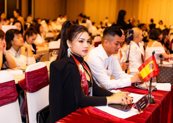 Bạc Kim Oanh – Hoa Hậu DN Sắc đẹp toàn cầu 2023 đa phong cách Tái xuất sau tròn 1 tháng đăng quang