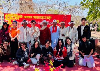 Sinh Viên FPT Polytechnic Trải Nghiệm Văn Hóa Chăm Tại Tháp Chàm Poshanu Bình Thuận
