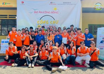 Cùng Mơ Team lan toả tính nhân văn qua dự án cộng đồng “ Cõng Chữ Lên Bản”