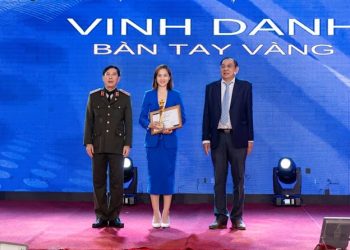 Hồng Nho – Hành Trình Vươn Lên Và Vinh Dự Đạt Giải Bàn Tay Vàng